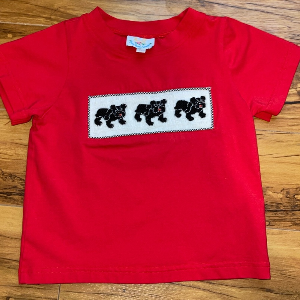 Busy Bee Smocks. Size 2T. Ga Bulldogs detail. Red.